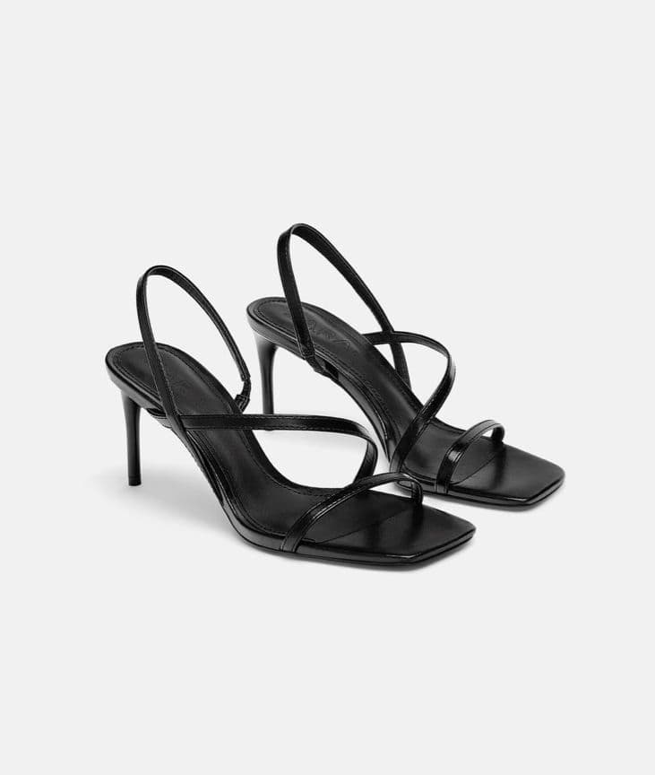 Sandale a talon fine noire